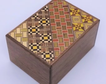 12 steps Yosegi/Walnut wood 3 sun (90mm/3.5inch) Japanese Puzzle box (Himitsu-bako)