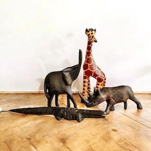 African Hand Carved Animals, Set of 4 Animals, Wood African Animals, Wood Giraffe, Wood Elephant, Wood Rhino, Vintage Animal Decor