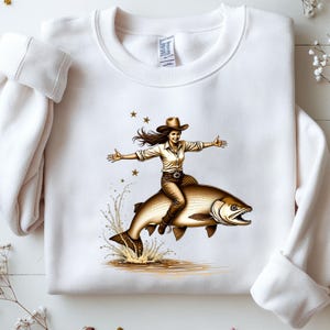 Cowboy rijdt op een vis Shirt sublimatie| Direct downloaden| Vintage shirt cowgirl| Grappig Western Country T-shirt jaren 90 | Retro rodeo zalm