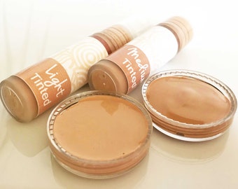 2 tinted facial moisturizer samples, natural foundation makeup face cream in light and medium shade.