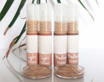 Tinted Moisturizer Samples: Light & Medium, Sheer Coverage (2 x 4.5ml)