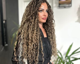 Extension per dreadlocks sintetici con effetto ombré marrone e ricci, set completo in stile boho.