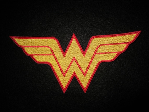 Parche Bordado Wonder Woman Mujer Maravilla Para Coser 9x5cm