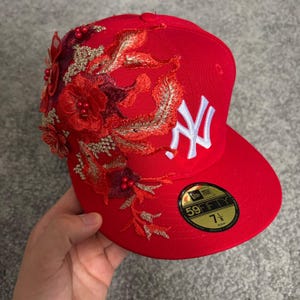 Cappellino New Era 59FIFTY personalizzato – Design floreale – Pezzo unico di streetwear