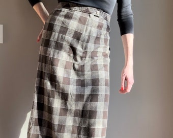 1970’s Large Dalton Plaid Fitted Skirt