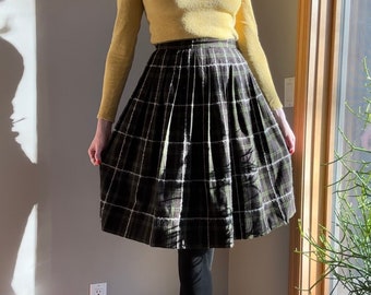 1960’s Small Wool Pleated Skirt