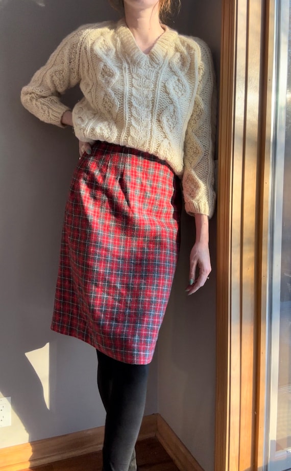 1980’s Medium Wool Red Plaid Skirt