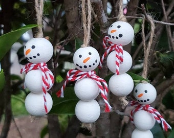Rustic Wood Bead Snowmen Ornament Gift Tag (Set of 4)