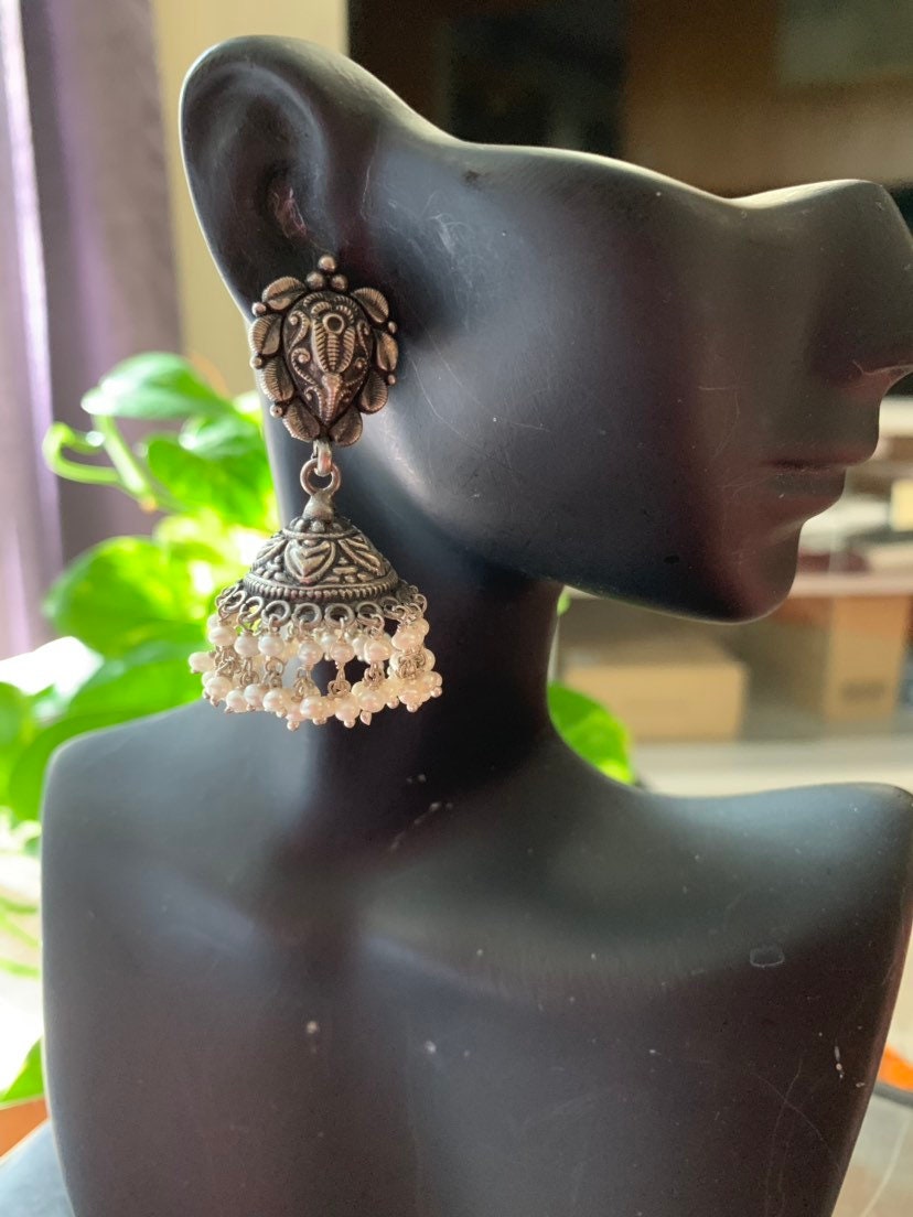 JULY NINE シルバーコットンパール　4点セット Jhumkas - Etsy
