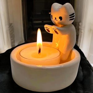 Adorable Cartoon Cat Tea Light Candle Holder - Home Office Decor