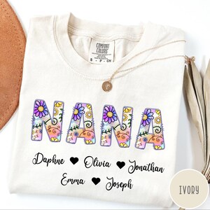 Custom Grandma Shirt with Grandkids’ Names – Floral Letter Comfort Colors Tee – Gigi, Nana, Mimi, Mama Personalized Gift - MOM3