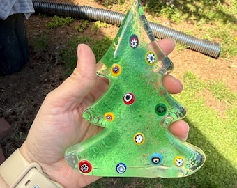 Pisapapeles de pie con forma de árbol de Navidad de cristal verde Millefiori de Murano vintage de 5,5 pulgadas.