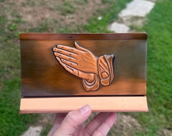 Vintage Coopercraft Copper Praying Hands Religious Napkin Letter Holder 7”x4.5”