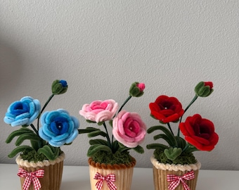 Handmade Rose Pipe Cleaner Mini Pot – Artificial Flowers, Everlasting Rose Decor, Unique Gift Idea, Pipecleaner Flower