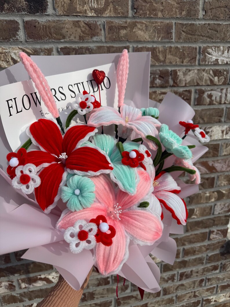 Handmade Pipe Cleaner Pastel Lily Bouquet- Medium size, Pipecleaner Flower . image 14
