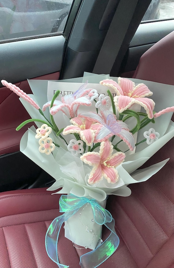 Handmade Pipe Cleaner Pastel Lily Bouquet- Medium size, Pipecleaner Flower .
