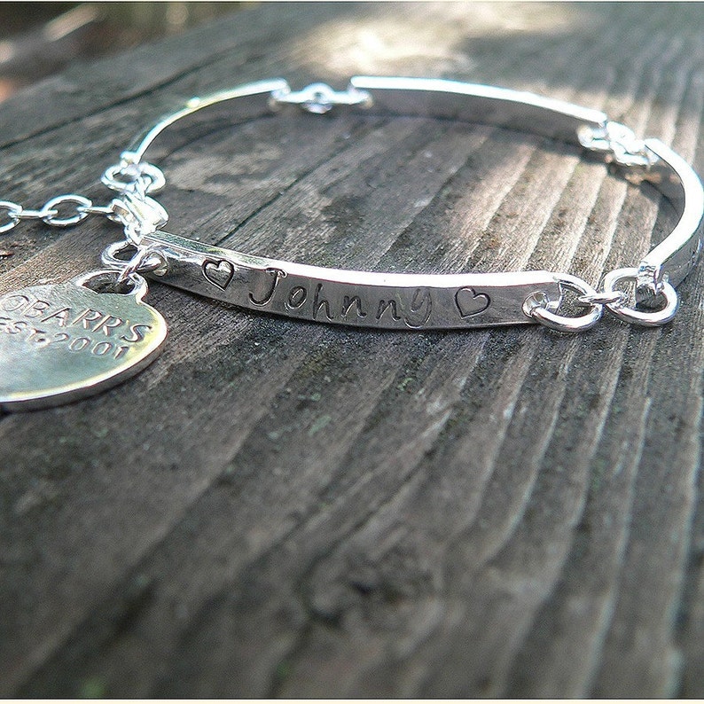 Stamped Sterling Silver Hand Hewn Link Bracelet with Heart Charm Font Customize Words Thick Message Bracelet Forever quality