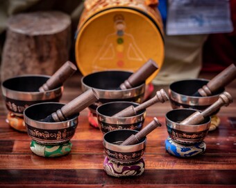Set de cuencos tibetanos de los 7 chakras – Cuenco curativo del Himalaya con mazos y bolsa