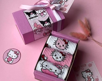 Hello Kitty Socks Gift Set: Kawaii Cotton Socks (Size 35-40)