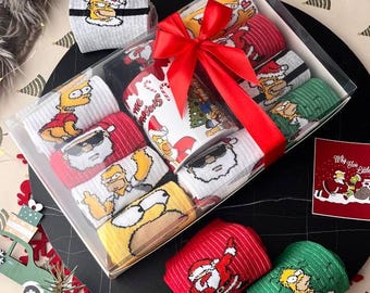 The Simpsons Christmas Gift Set – Mug & 10 Pairs Socks | Funny Holiday Stocking Stuffer | Secret Santa Gift Box, Christmas Socks Gift