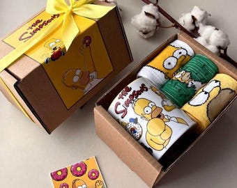 The Simpsons Gift Set: Socks & Mug - Cartoon Fan Gift