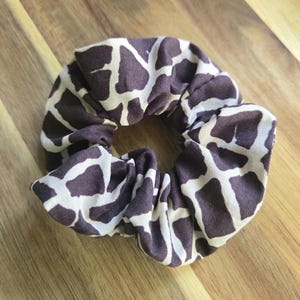 Giraffe Print Scrunchie - Giraffe/Cotton Scrunchies/Messy Bun/Top Knot