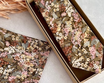 Autumn Floral Tie for Men Brown Wildflower Wedding Necktie with Pocket Square Set Gift for Him