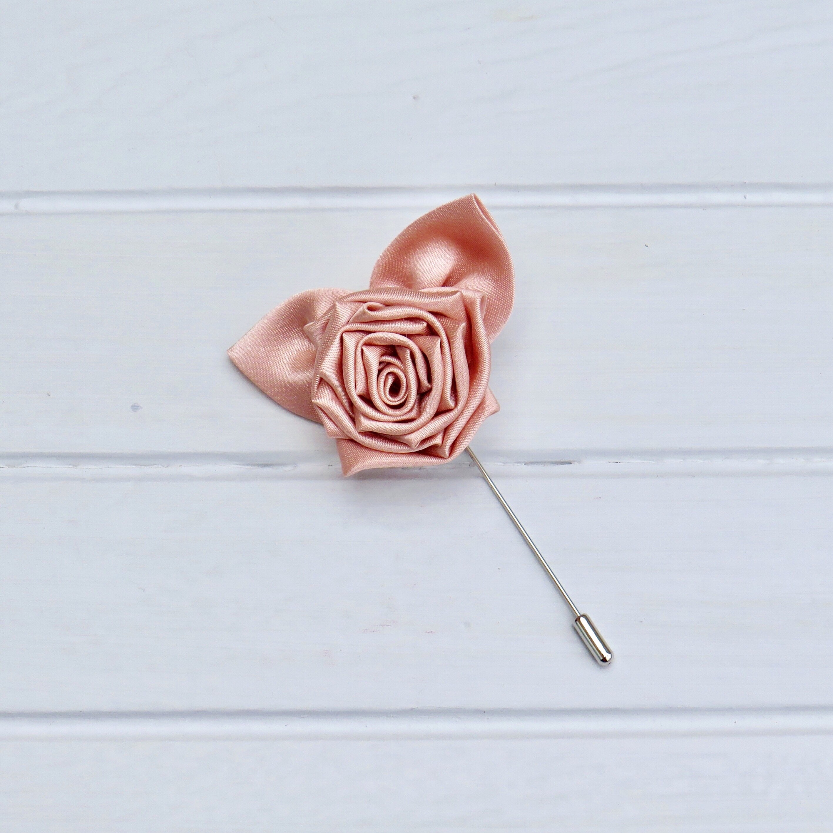 Coxeer Lapel Pin Fashionable Rose Flower Leaf Decor Chain Lapel Pin Lapel Brooch Pin Lapel Stick Pin, Adult Unisex, Size: One size, Blue