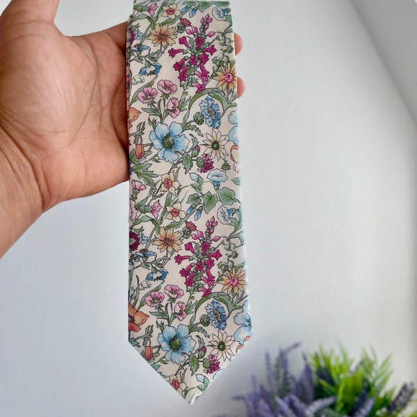 Hand Painted Floral Ties for Wedding Botanical Flower Necktie Spring & Summer Wedding Neck Tie Groom Groomsmen Floral Tie and Pocket Square