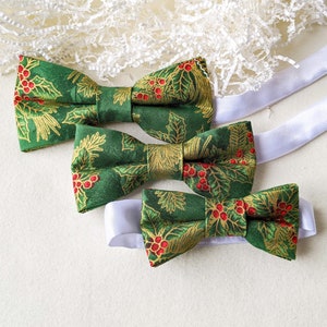 Green Christmas Bow Tie with Holly Berries Bow tie Christmas for baby Xmas kid Bowtie Adult Matching Xmas Bow Tie Men Festive Neckwear