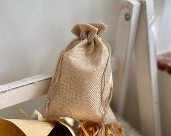 Rustic Jute Favour Bag for Wedding Natural Jute Bag Gift Bag Drawstring 6 x 4 Burlap Pouch Bag Wedding Favour Craft Pouches Party Bag