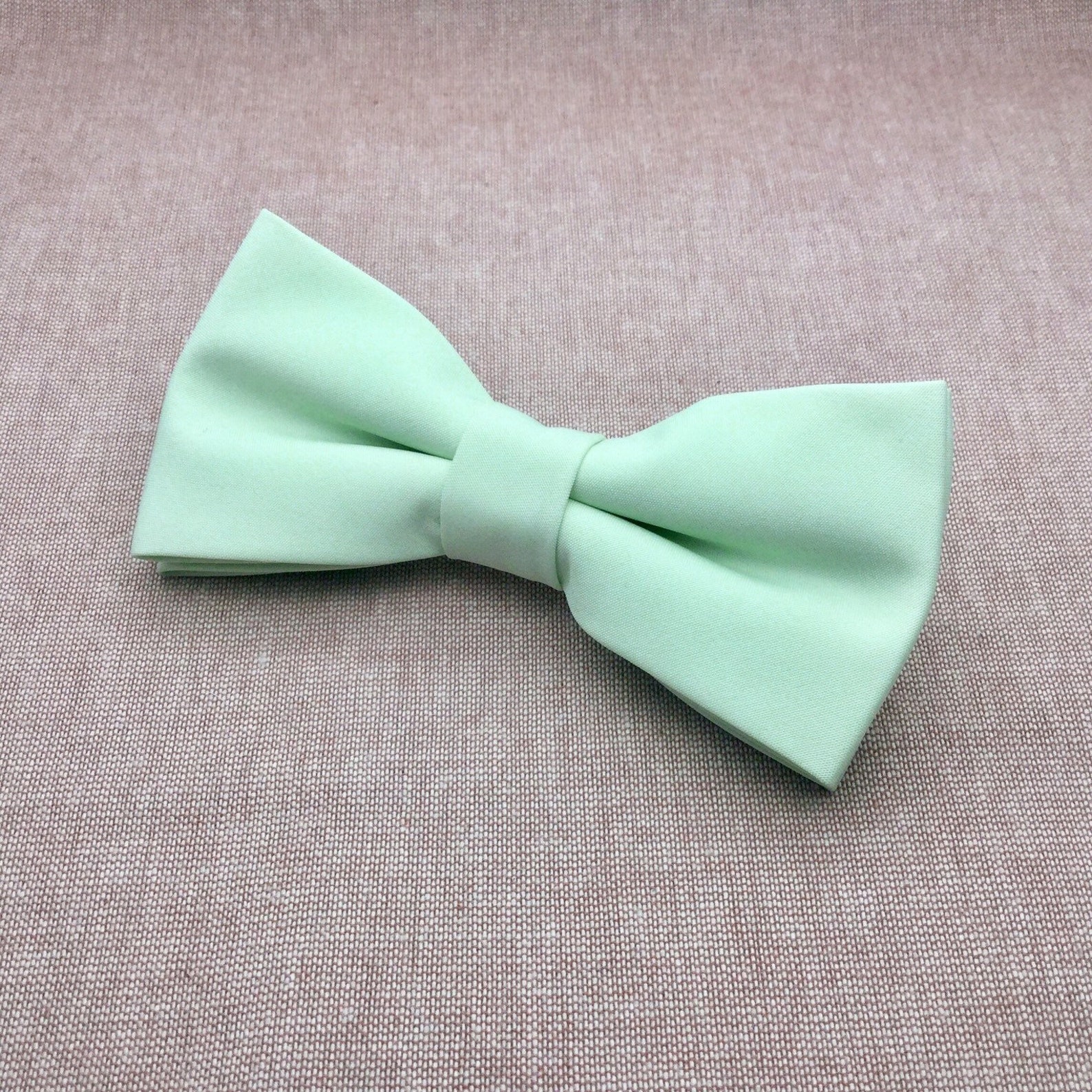 mint julep bow tie