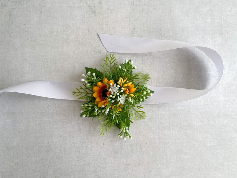 Boutonnière rustique de tournesol, petit corsage de poignet de tournesol, boutonnière pour le marié et les garçons d'honneur, boutonnière pour le bal, corsage de mariage image 8