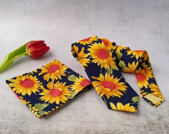 Navy Sunflower Necktie, Mens Floral Neck tie with Matching Pocket Square, Handkerchief For Him, Summer & Autumn Neckwear Gift, Wedding Tie
