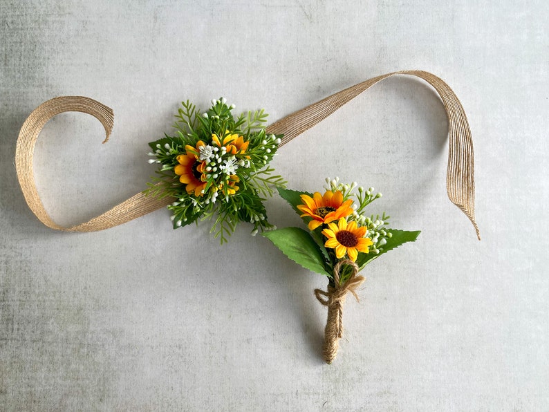 Boutonnière rustique de tournesol, petit corsage de poignet de tournesol, boutonnière pour le marié et les garçons d'honneur, boutonnière pour le bal, corsage de mariage image 2