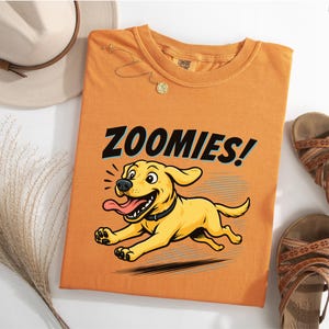 Funny Yellow Lab Zoomies Shirt, Labrador Retriever Running Tee, Cartoon Dog Zooming Graphic, Energetic Puppy Humor Gift Lab Lover T-Shirt