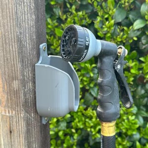Garden Hose Nozzle Holder – Wall Mount Sprayer Hook for Outdoor Tap Storage