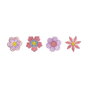 Könnte beinhalten: Vier gestickte Blumenpatches in verschiedenen Stilen. Die Blumen sind rosa, lila und gelb.