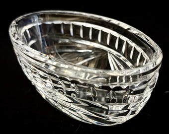 Cuenco ovalado de 5" Waterford Crystal Overture con la marca del caballito de mar