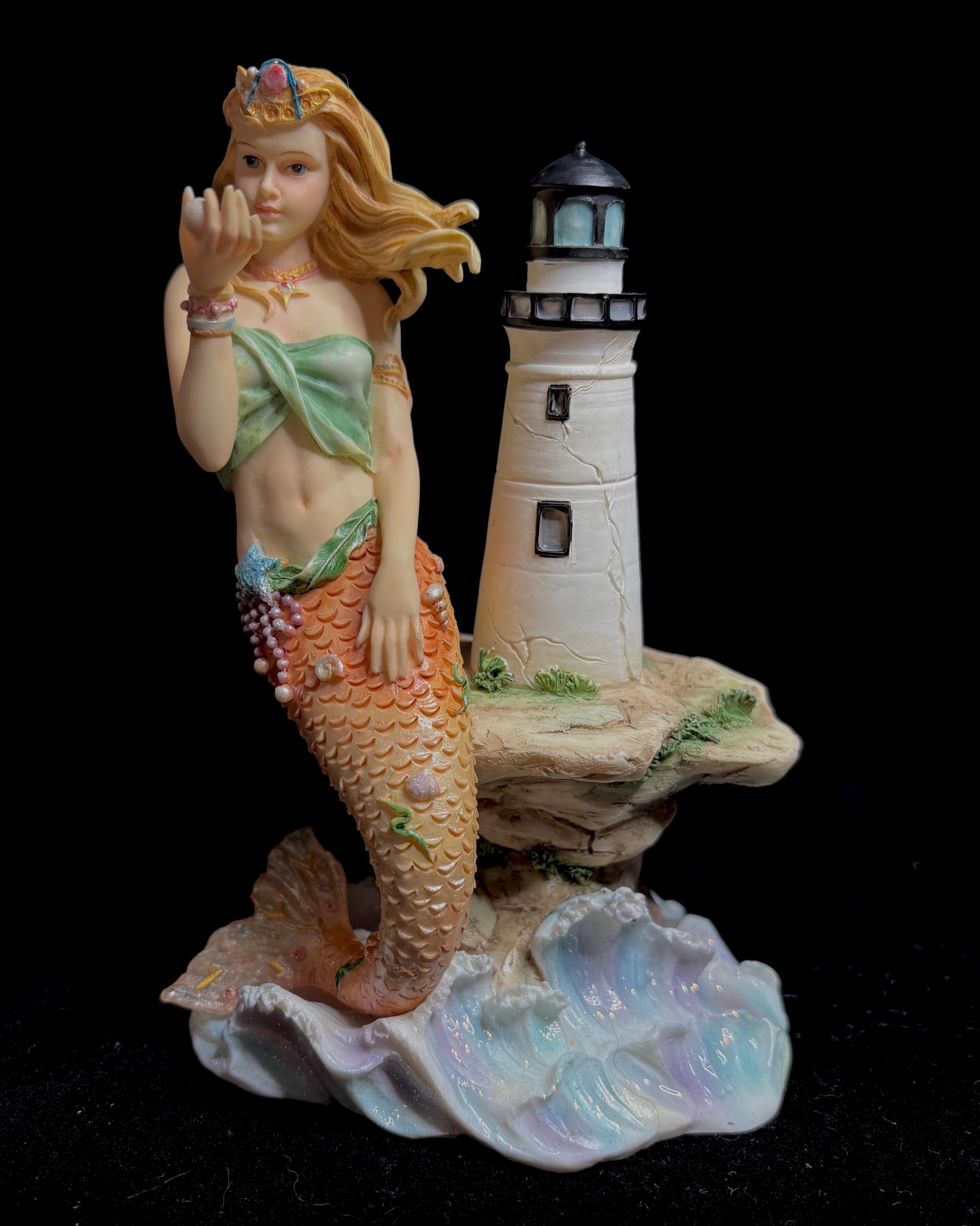 Vintage 2004 Sirens of the Sea - Courtney (SS609) Mermaid Figurine