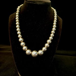18” 925 Sterling Silver Navajo Pearls Necklace