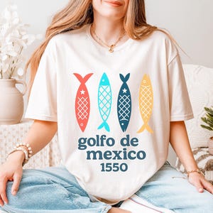 Sardine Shirt – Tinned Fish Shirt – Mediterranean Summer – Vintage Sardine Shirt – Ocean-Inspired Style – Unique Gift for Sardine Lovers