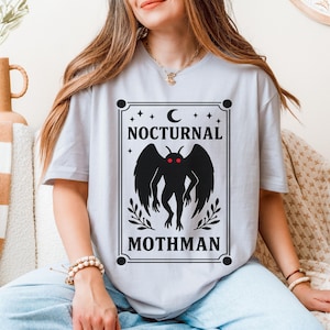 Mothman Shirt – Mothman Sweatshirt – Mothman Cryptid Shirt – Mothman Shirt Gift – Spooky Creature Shirt – Gift for Urban Legend, Horror Fans