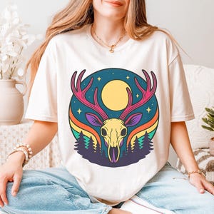 Moose Shirt – Moose Lover Gift Shirt – Wild Animal Shirt – Moose Sweatshirt – Rustic Nature Gift for Wildlife & Forest Fans