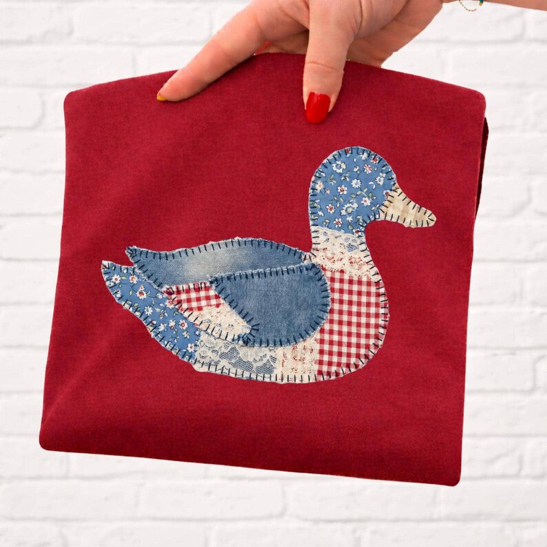 Handcrafted Red Duck Applique Throw Pillow, Country Chic Patchwork Decor, Rustic Farmhouse Style Cushion, Unique Handmade Gift