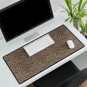 Stijlvol thuiskantooraccessoire met luipaardprint