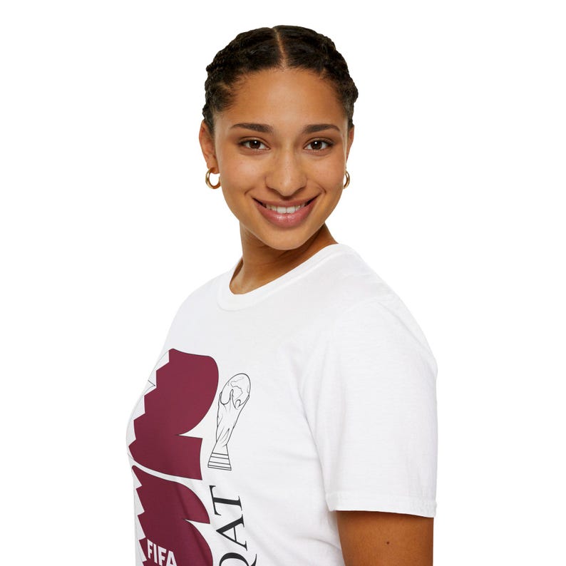 Maglietta Qatar 2026 Coppa del Mondo FIFA / Bandiera bordeaux, maglietta con grafica del trofeo immagine 9