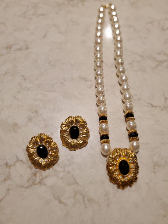 Vtg Kenneth Jay Lane Avon New York collection nec… - image 1