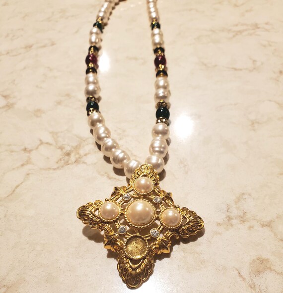 Vtg Kenneth Jay Lane Avon faux pearl Renaissance … - image 2