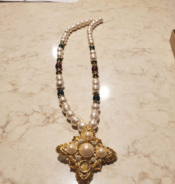 Vtg Kenneth Jay Lane Avon faux pearl Renaissance … - image 1